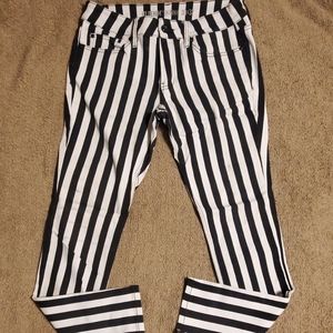 Hot Topic Brand Black and White strip skinny jeans